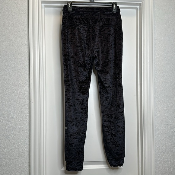 Lululemon Ready to crush joggers in Black size 4 - Picture 8 of 11